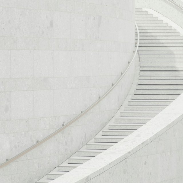 白い建物のらせん階段